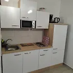 Apartman Memic 100 M Do Plaze, Memic Only 100m From Porec