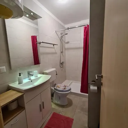 Memic 100 M Do Plaze, Memic Only 100m From