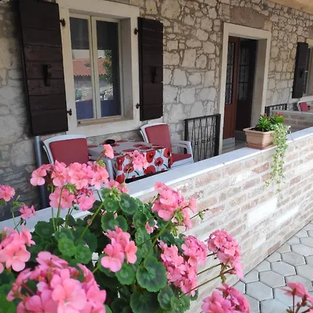 Appartamento Memic 100 M Do Plaze, Memic Only 100m From