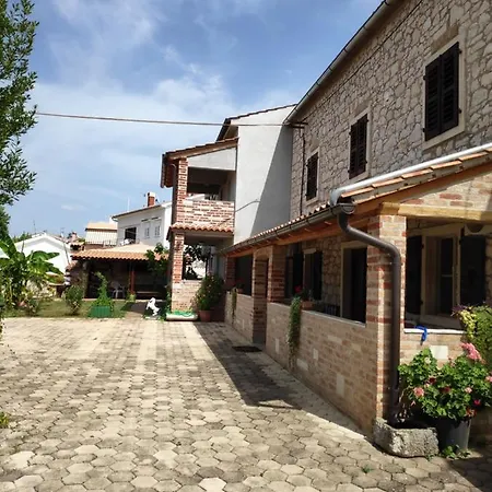 Memic 100 M Do Plaze, Memic Only 100m From Porec