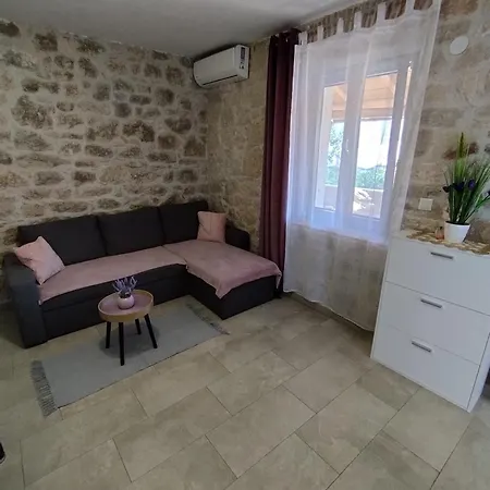 Memic 100 M Do Plaze, Memic Only 100m From Appartement *