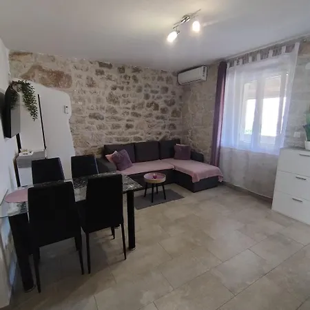 Apartment Memic 100 M Do Plaze, Memic Only 100m From