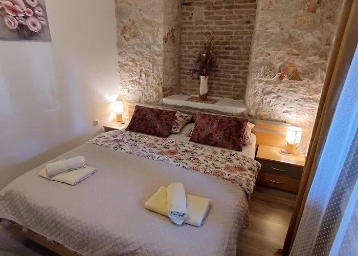 Memic 100 M Do Plaze, Memic Only 100m From פורץ