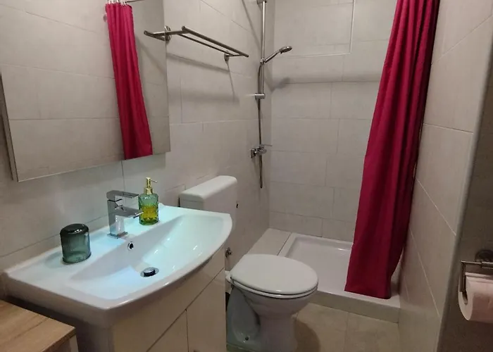 Memic 100 M Do Plaze, Memic Only 100m From * פורץ