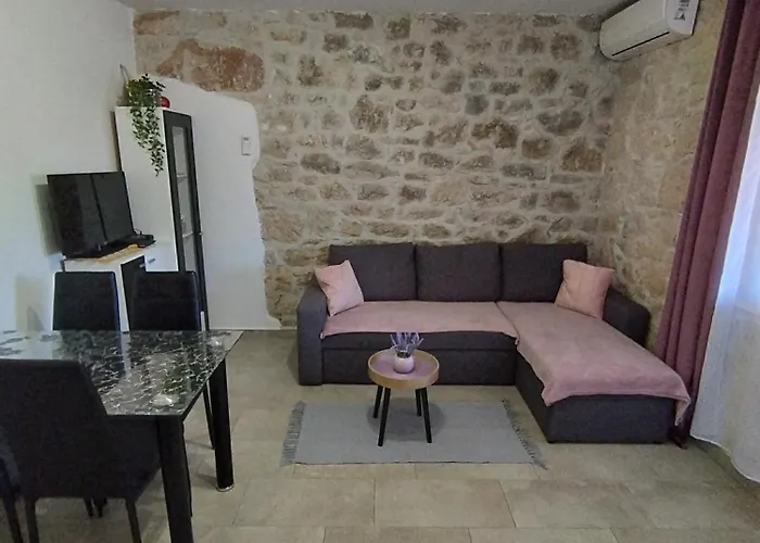 דירה Memic 100 M Do Plaze, Memic Only 100m From