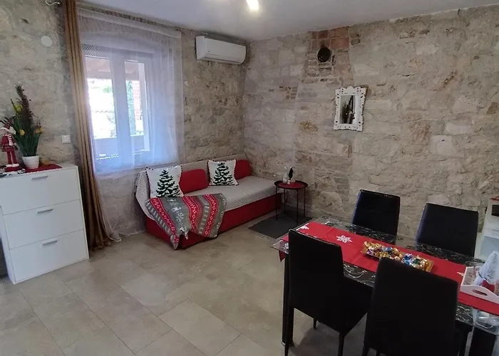 Memic 100 M Do Plaze, Memic Only 100m From דירה *