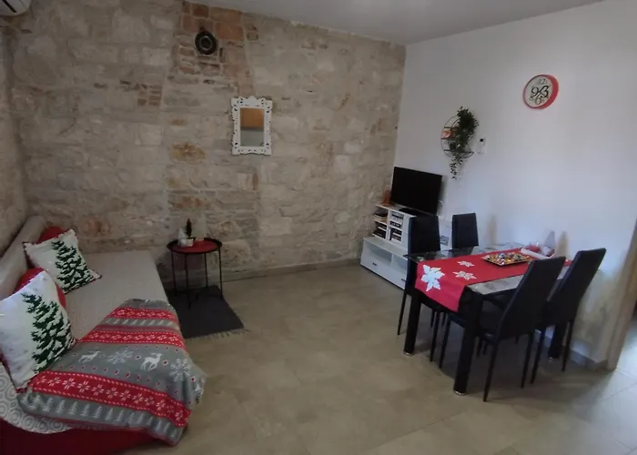 Memic 100 M Do Plaze, Memic Only 100m From דירה *