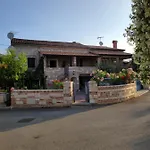 Memic 100 M Do Plaze, Memic Only 100m From Apartment Porec