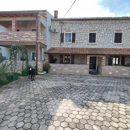 Apartment Memic 100 M Do Plaze, Memic Only 100m From