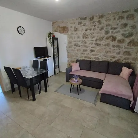 Apartment Memic 100 M Do Plaze, Memic Only 100m From