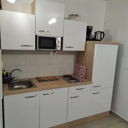 Apartment Memic 100 M Do Plaze, Memic Only 100m From Porec