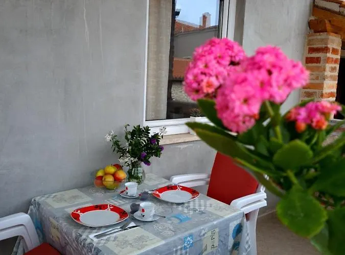 Lejlighed Memic 100 M Do Plaze, Memic Only 100m From Poreč