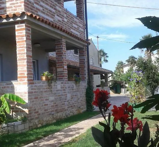 Memic 100 M Do Plaze, Memic Only 100m From Lejlighed