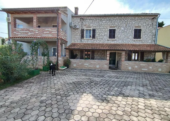 Lejlighed Memic 100 M Do Plaze, Memic Only 100m From